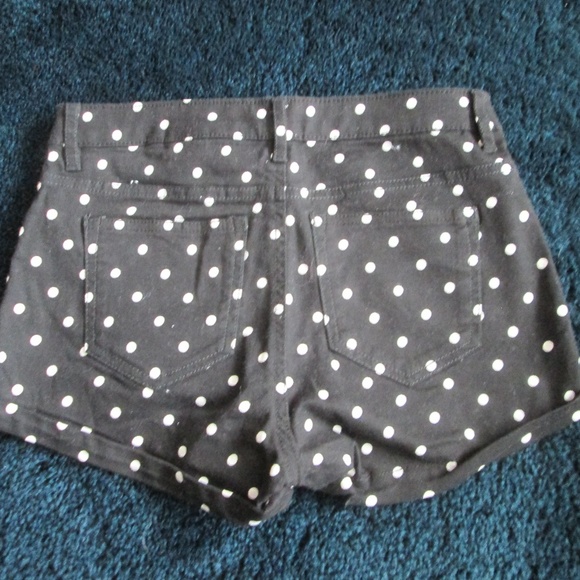 H&M - Black and White Denim Shorts Size 2 - Picture 3 of 3